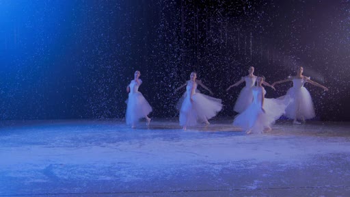 first frame of NocturneDance_3840x2160_60p_10b_Main10_cbr7M_L5.1_buf44M_7.0Mbps.265